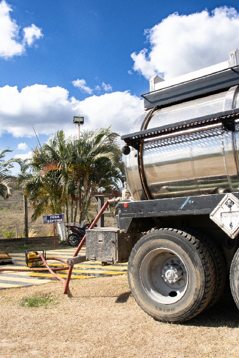 camión de vaciado de fosa séptica